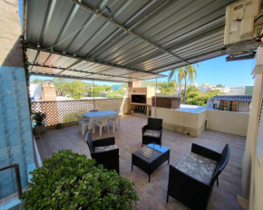 Apartamento con Terraza y Parrillero